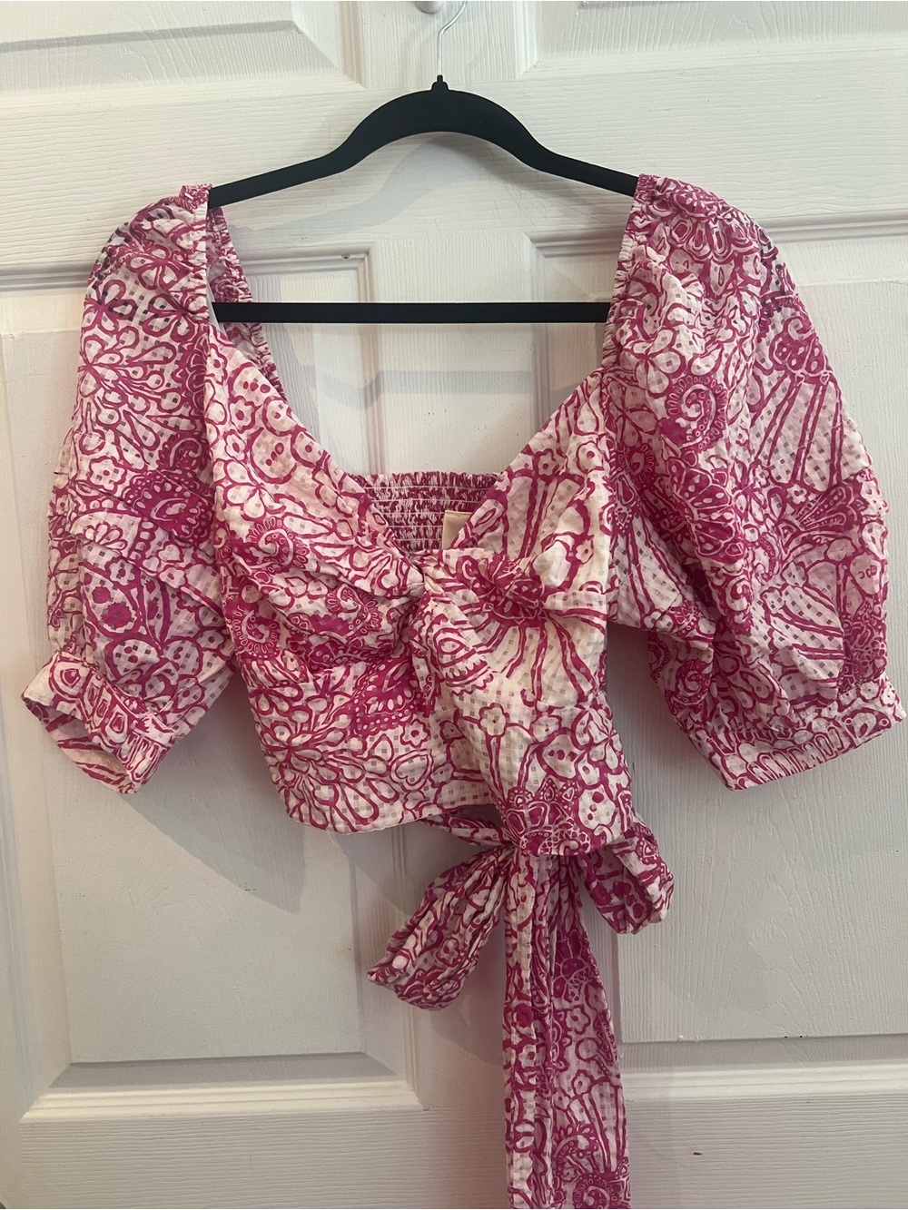 Anthropologie Maeve Pink Floral Tie-Front Puff Sleeve Crop Top